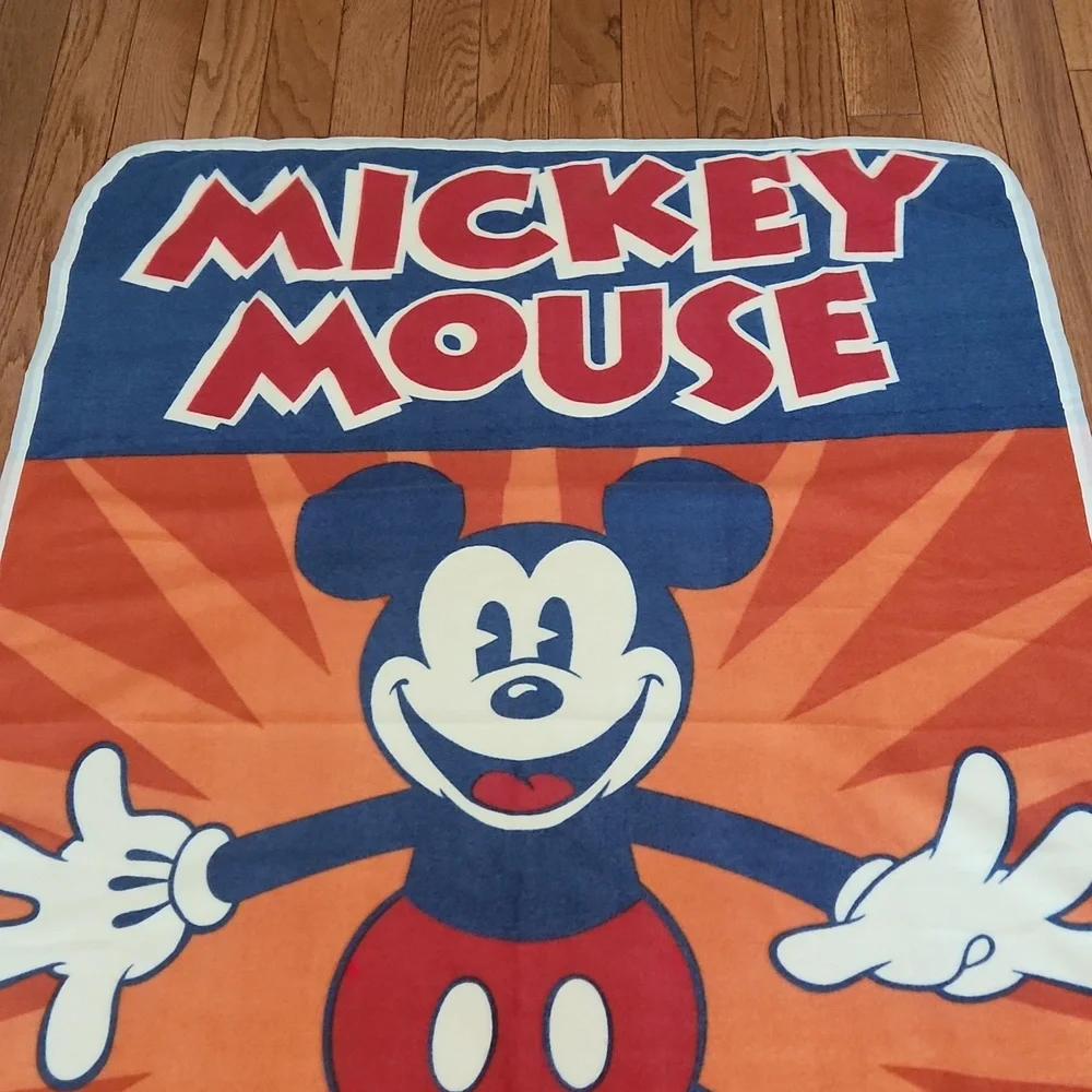 Walt Disney World Resort Mickey Fleece Throw
